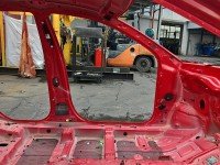 Próg lewy SŁUPEK ŚRODKOWY B Kia Niro I 2016-2022 HB 5d bordowy CR5