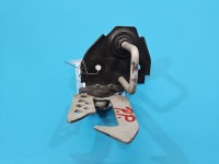 Mocowanie uchwyt zawias rygiel maski prawy Bmw F06 Gran Coupe 13989610