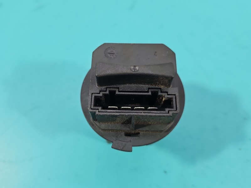 Opornik rezystor Citroen C5 II X7 F8840004, 70815814, 5HL008941-06
