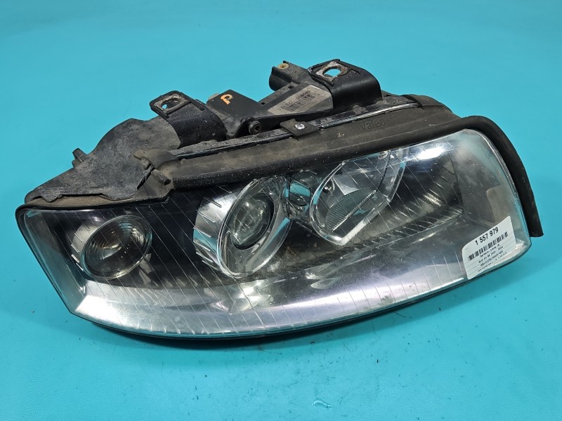 Reflektor prawy lampa przód Audi A4 B6 EUROPA