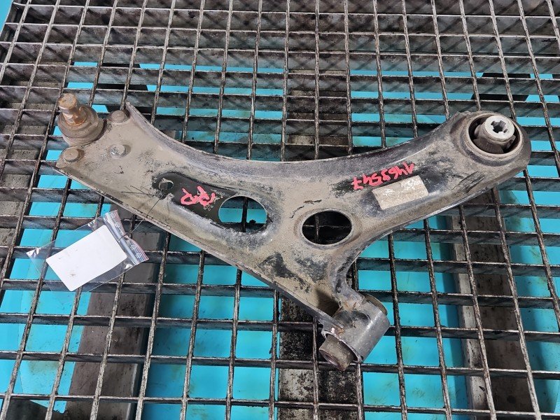 Wahacz przód prawy Opel Corsa F przedni Wahacz przód prawy Opel Corsa F przedni