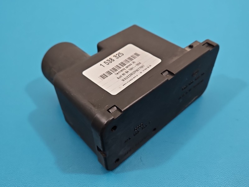 Pompka centralnego zamka Audi 80 B4 4A0862257C Producent części: Audi, Europejska