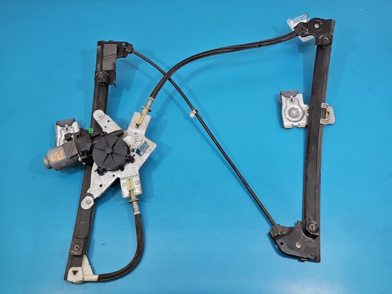 Podnośnik przód prawy SZYBY WINDA Seat Ibiza II Producent części: Seat, Europejska, Nr nieczytelny 5d / 5-drzwi / 2PIN 5d HB