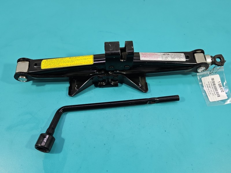 lewarek Podnośnik samochodowy trapezowy Kia Sportage III 10-15