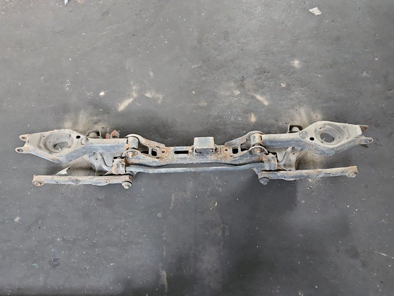 Tylna belka oś tył Hyundai I30 II 12-16 1.4 crdi Tylna belka oś tył Hyundai I30 II 12-16 1.4 crdi