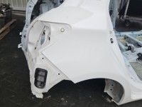 Błotnik tył prawy ćwiartka Toyota Yaris III 040 HB