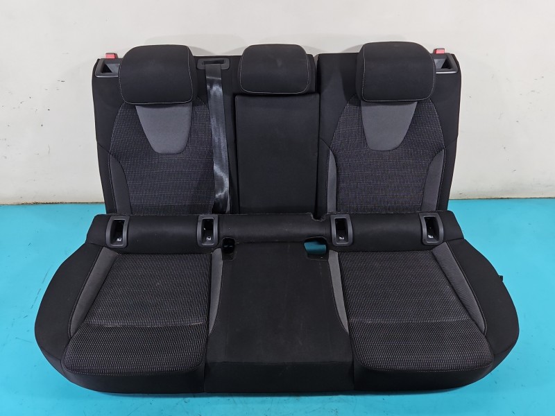 Kanapa tył fotel tylny Skoda Octavia IV