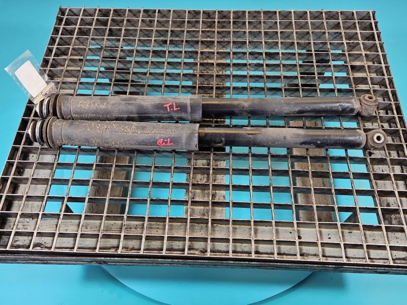 Amortyzator tył komplet tylny lewy prawy Toyota Aygo II 14-22 L+P