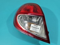 Lampa tył lewa Renault Clio III HB Przebarwienie hatchback Z LISTWĄ ŻARÓWKOWĄ EUROPA