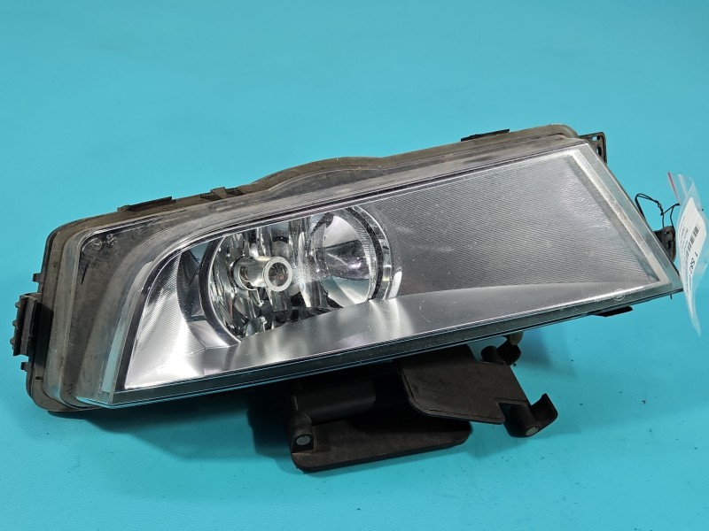 Halogen lewy Skoda Octavia III 5E0941699D