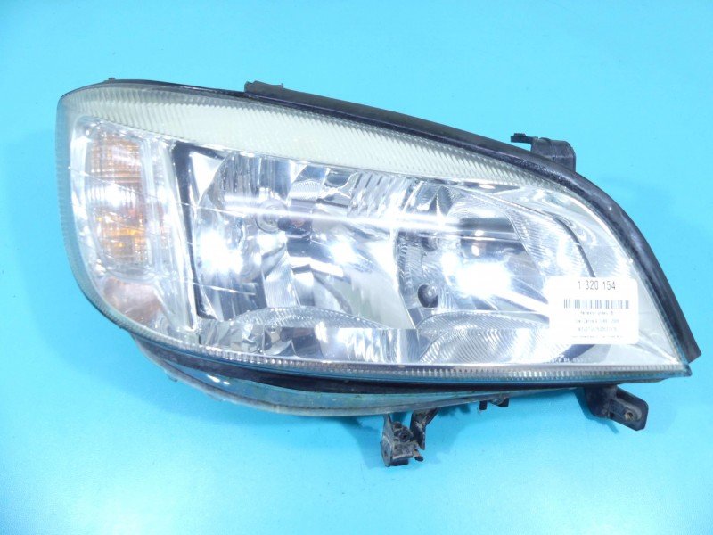 Reflektor prawy lampa przód Opel Zafira A EUROPA