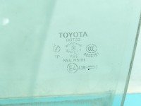 Szyba drzwi przód lewa Toyota Land Cruiser 120 J120 HB