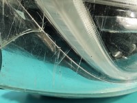 Reflektor prawy lampa przód Renault Trafic III EUROPA