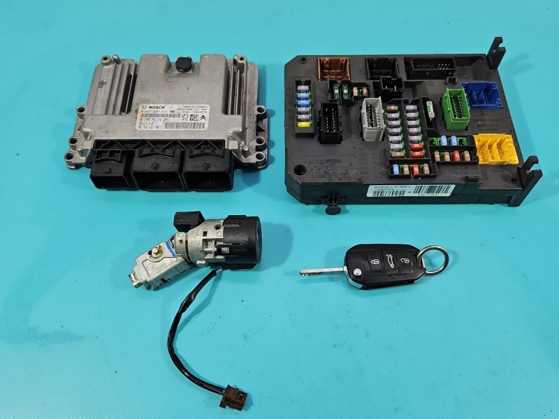 Komputer Sterownik silnika 0261S06833, 9676962780 Peugeot 508 I 1.6 thp