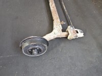 Tylna belka oś tył Audi 80 B4 2.0 jedn Tylna belka oś tył Audi 80 B4 2.0 jedn