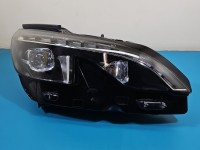 Reflektor prawy lampa przód Peugeot 3008 II EUROPA