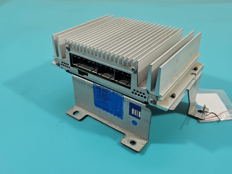 Wzmacniacz Kia Sportage III 10-15