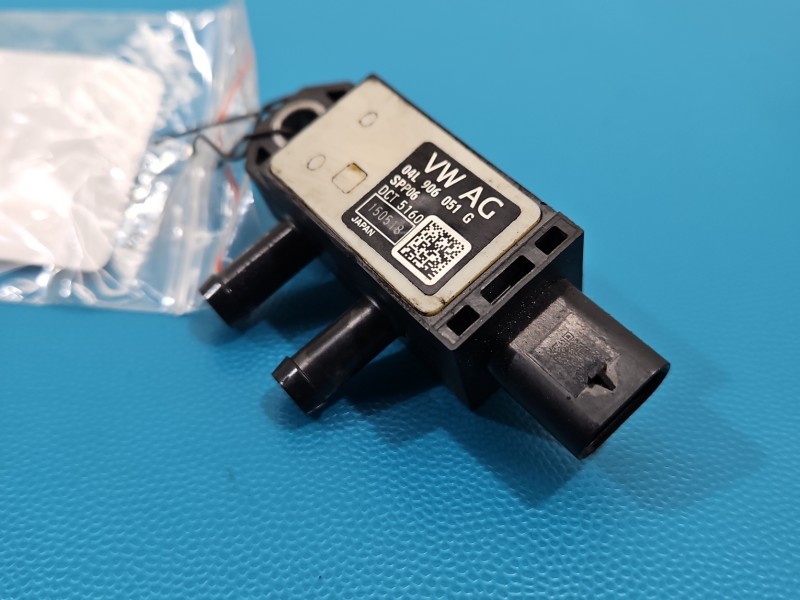 Czujnik ciśnienia spalin Skoda Kodiaq I 04L906051G