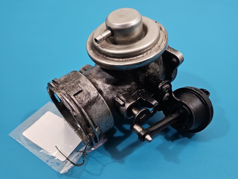 Zawór egr Audi A4 B6 038129637A, 038131501J 1.9 tdi Producent części: Audi
