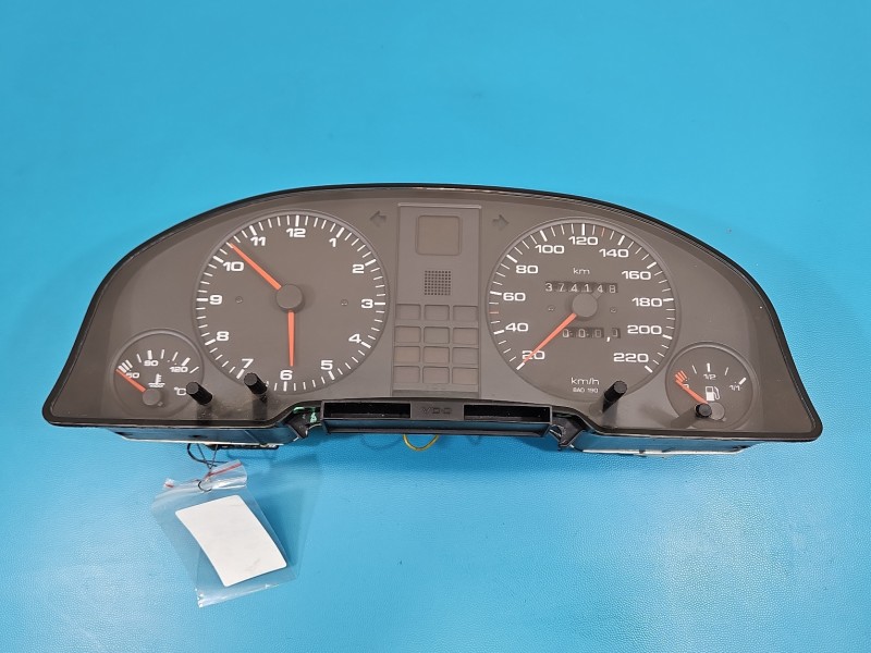 Licznik Audi 80 B4 1.9 tdi 8A0919033CA EUROPA