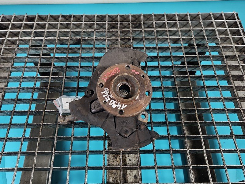 Zwrotnica prawa piasta przód 1.2 8V Fiat 500 07-20 Zwrotnica prawa piasta przód 1.2 8V Fiat 500 07-20