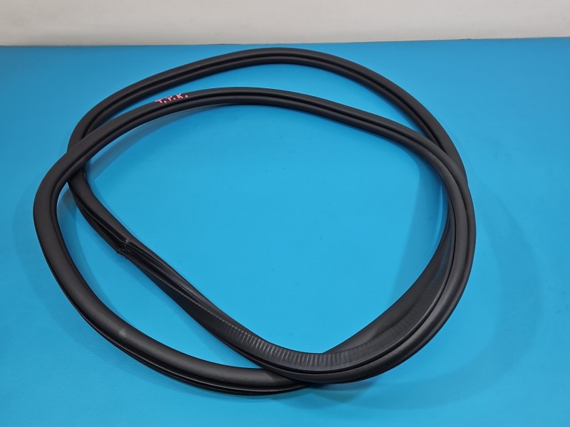 Uszczelka drzwi tył prawa Vw Tiguan II 16-