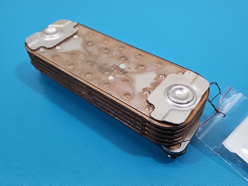 Chłodnica oleju Isuzu D-Max II 11-19 2.5 crdi (4JK1E5S-LA)