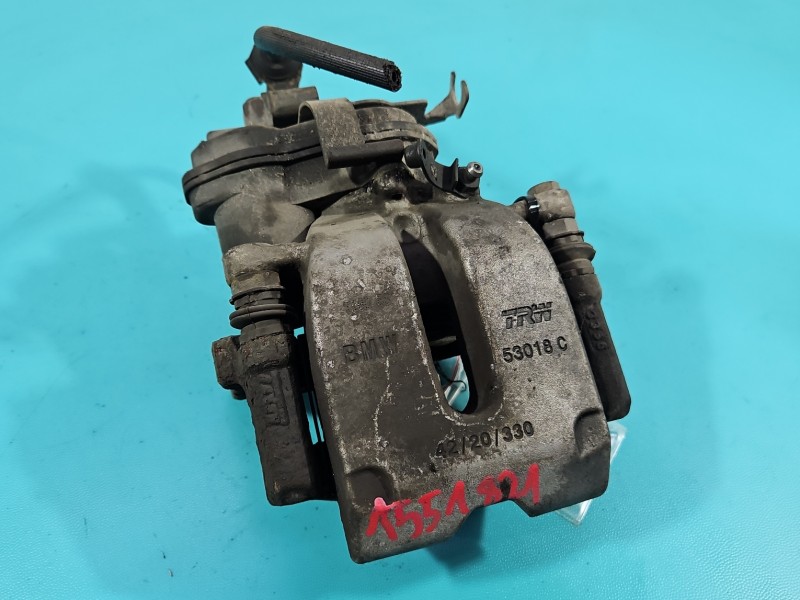 Zacisk tył lewy BMW G30 2.0d sedan