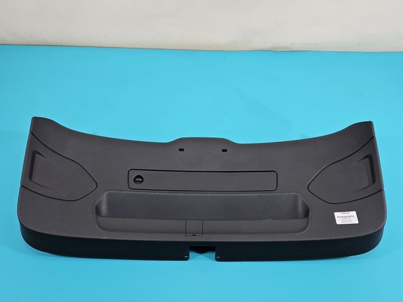 Tapicerka klapy boczek bagażnika Audi Q3 8U0867979 Tapicerka klapy boczek bagażnika Audi Q3 8U0867979
