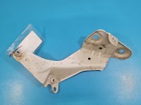 Mocowanie przód - lewa, Europejska, błotnika lewy przód / biały LS9R uchwyt 5E3821227 Skoda Octavia IV