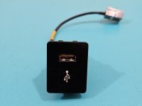 Gniazdo USB Mitsubishi ASX 10- 8718A042