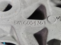 Piasta koła tył prawa zwrotnica łożysko Audi A4 B9 2.0 TDI