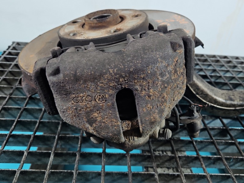 Zacisk przód lewy Audi A4 B7 1.9 tdi