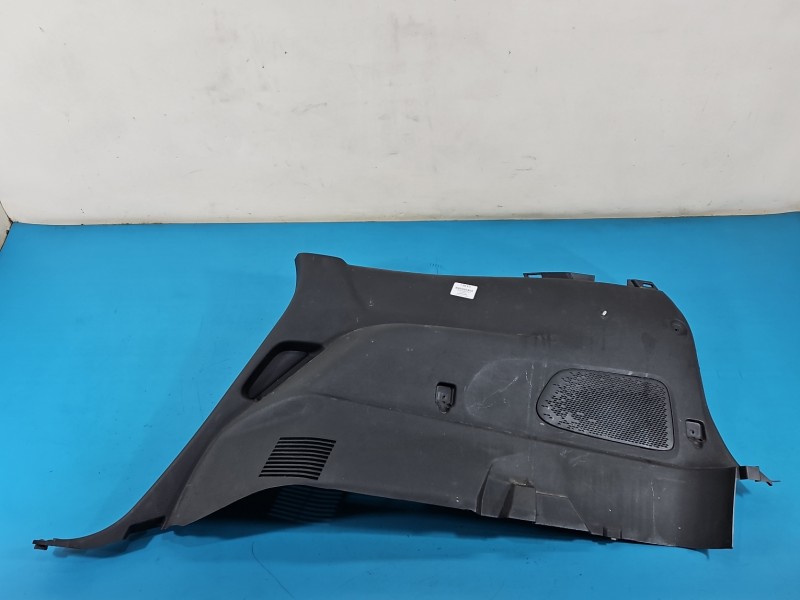 Tapicerka bagażnika prawa boczek Fiat Freemont