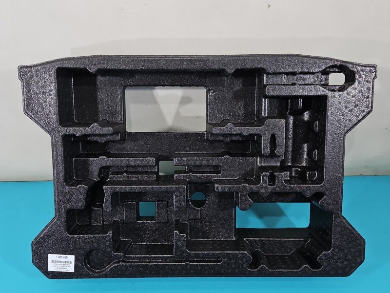 Wkład styropian bagażnika koła zapasowego Suzuki Sx4 S-Cross 13-21 75491-61M00 Wkład styropian bagażnika koła zapasowego Suzuki Sx4 S-Cross 13-21 75491-61M00