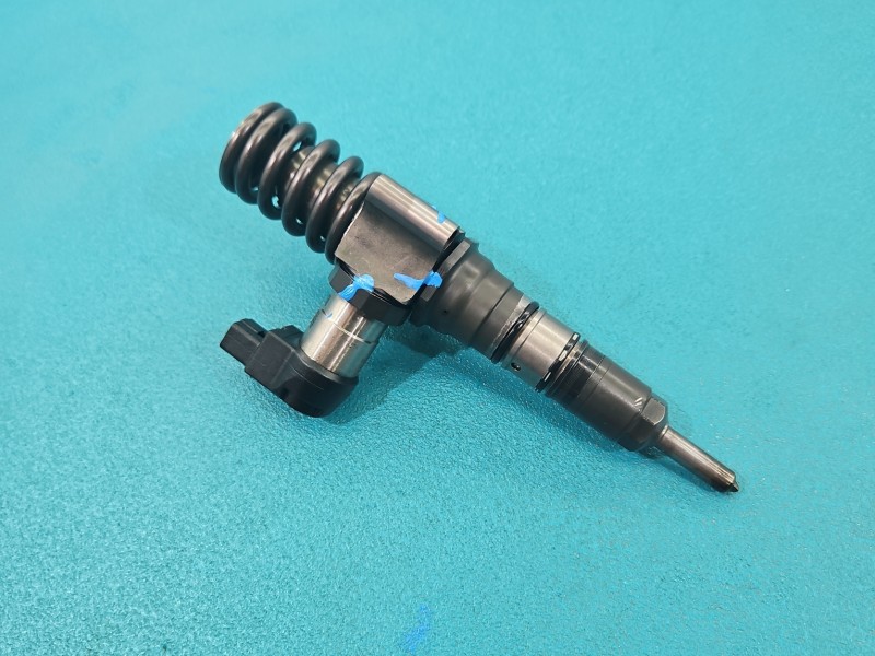 testowany Pompowtryskiwacz 03G130073S 2.0 tdi