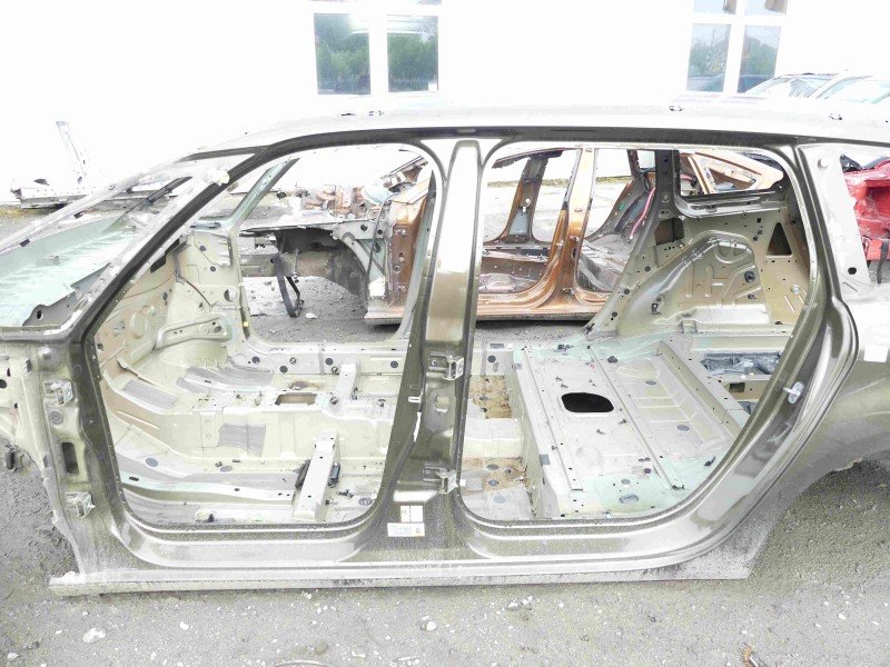 Słupek lewy Citroen C4 Grand Picasso II 13-22 1.6 hdi Słupek lewy Citroen C4 Grand Picasso II 13-22 1.6 hdi