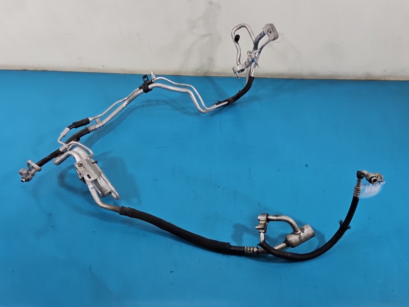 Przewód klimatyzacji rurka Fiat Freemont 68081031AC