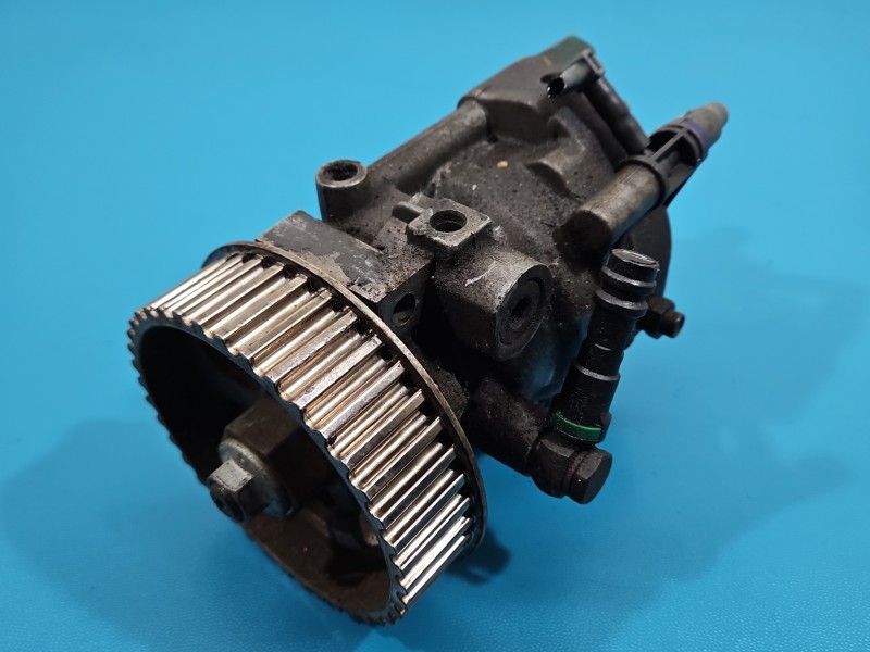 Pompa wtryskowa Renault Scenic II R9042A041A, 8200057225 1.5 dci