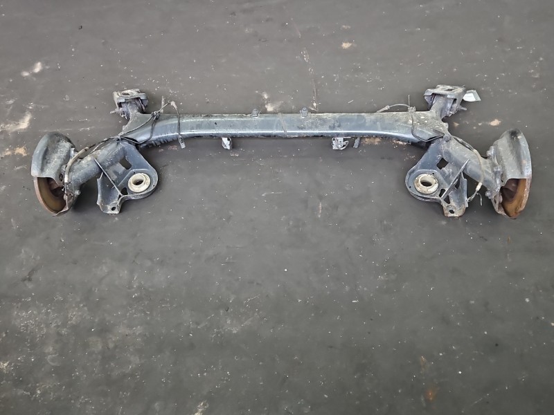 Tylna belka oś tył Citroen DS4 11-15 2.0 hdi