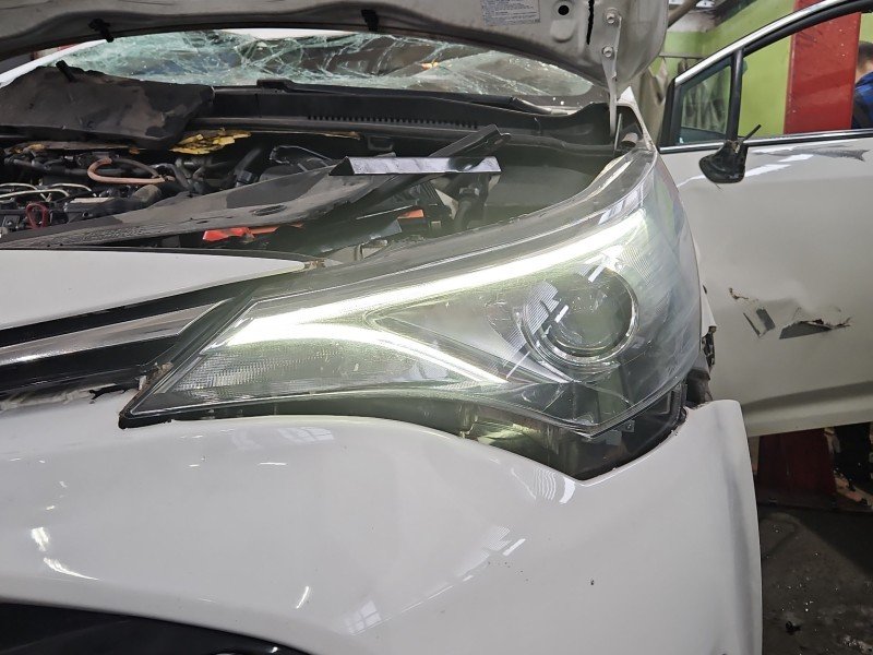 Reflektor lewy lampa przód Toyota Avensis III T27 EUROPA