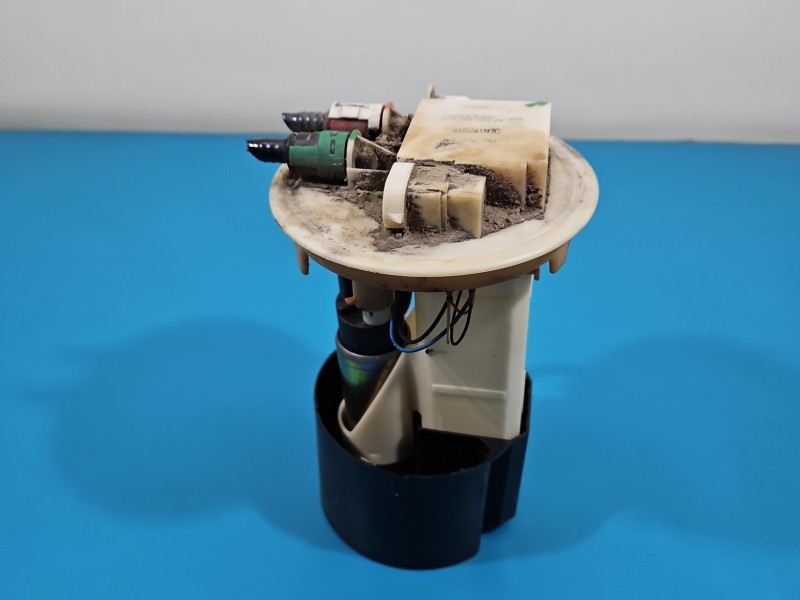 pompka Pompa paliwa Renault Kangoo I 1.2b 7700315153 Benzyna, 5PIN