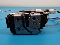 Zamek przód lewy A1667200135 MERCEDES W176 EUROPA Mercedes, 4pin