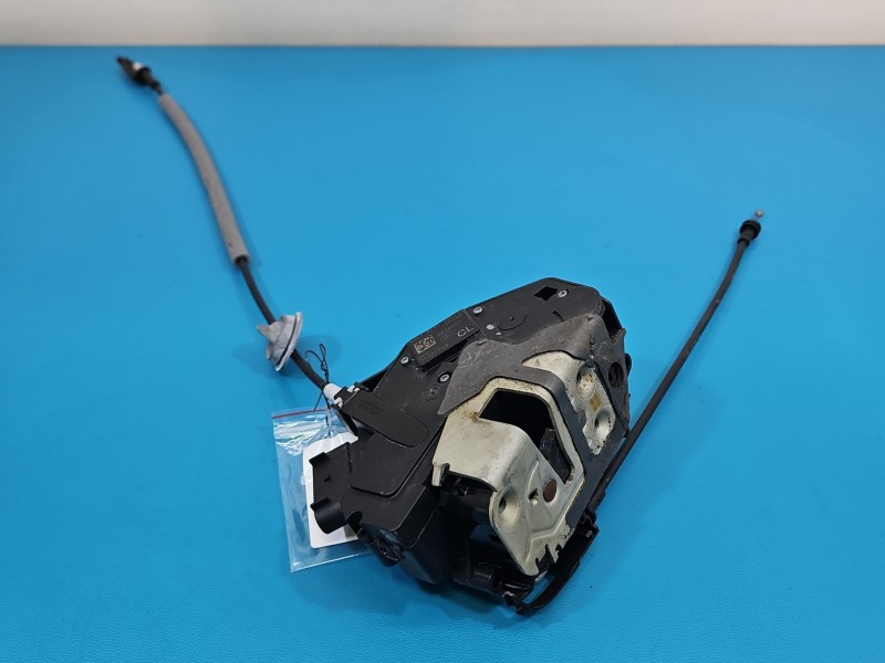 Zamek przód prawy VOLVO S60 II 10- EUROPA 5pin 31301739