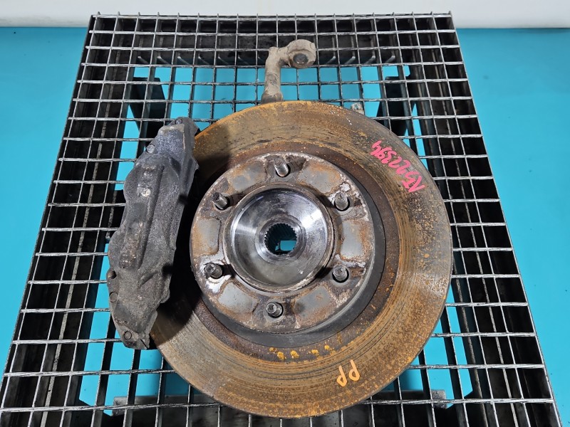 Zwrotnica prawa piasta przód 3.0 D4D (1KD) Toyota Land Cruiser 120 J120