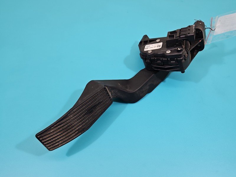 Pedał gazu potencjometr Opel Zafira B 9202341BT 1.9 cdti Pedał gazu potencjometr Opel Zafira B 9202341BT 1.9 cdti