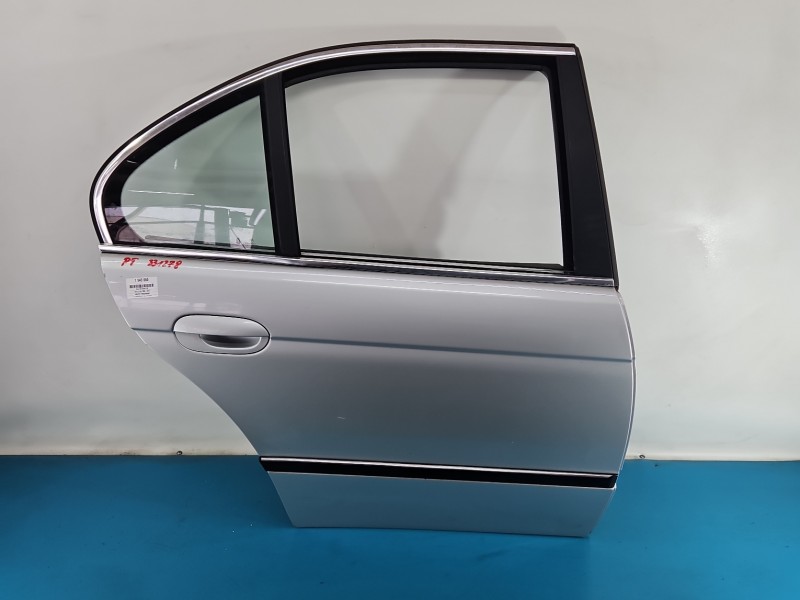 Drzwi tył prawe Bmw e39 sedan 4d TITANSILBER METALLIC (354)