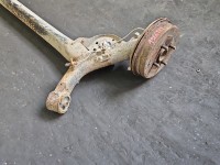 Tylna belka oś tył Toyota Yaris II 1.0 vvti