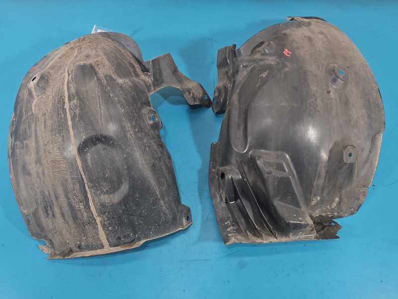 Nadkole przód prawe Renault Megane III 638420004R