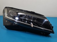 Reflektor prawy lampa przód Skoda Superb III EUROPA